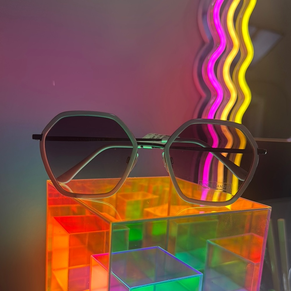 Vince Camuto Multicolor Geometric Sunglasses